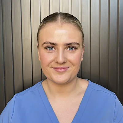 Dr Maddy Holemans  